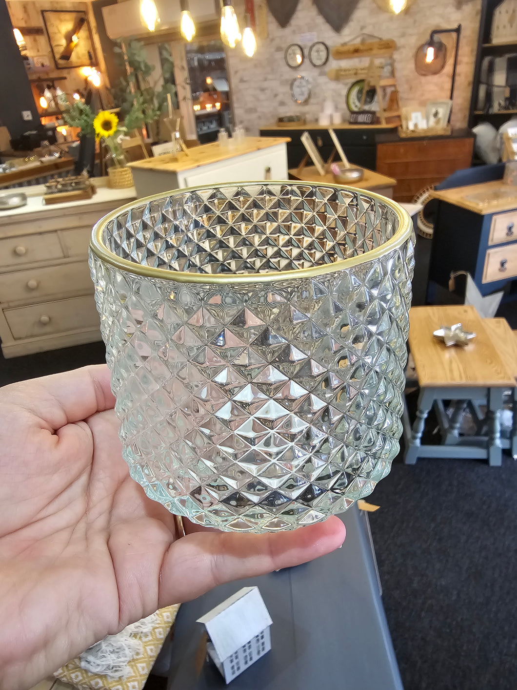 Gold edged glass t-light holder