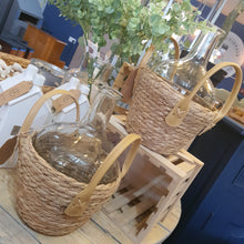 Load image into Gallery viewer, Glass vase in basket
